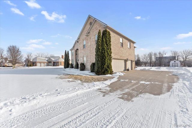 26035 Red Wood Drive, Huron Charter Township, MI 48164