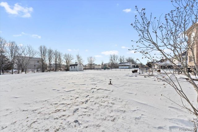 26035 Red Wood Drive, Huron Charter Township, MI 48164