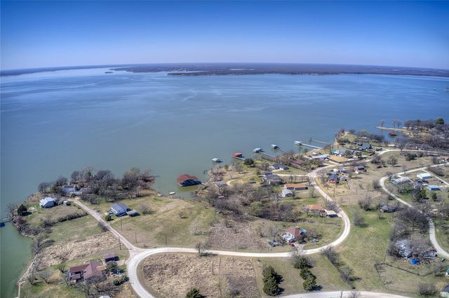 3892 Thunder Point Drive, Lone Oak, TX 75453