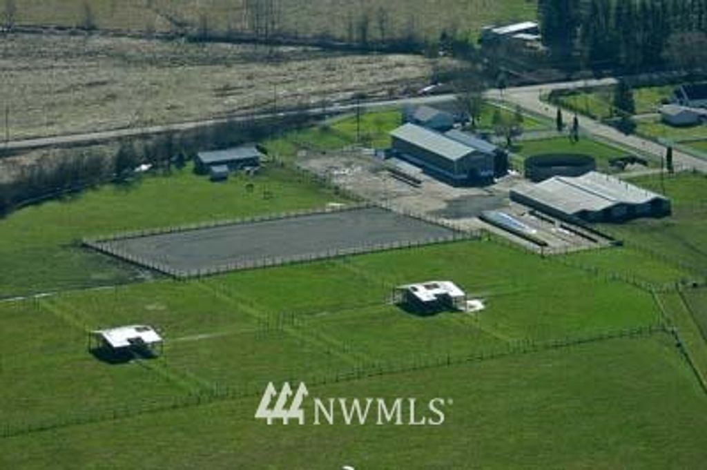 Image 1 of property listing at 27808 SE 416th Street, Enumclaw, WA 98022
