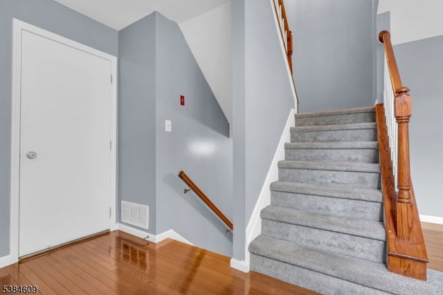 79 Morning Watch Rd, Wayne Twp., NJ 07470