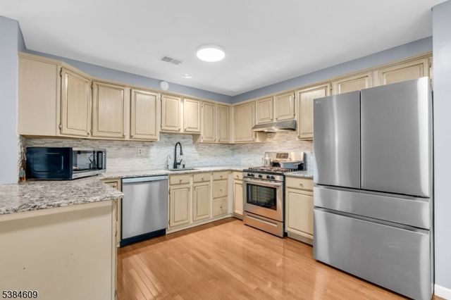 79 Morning Watch Rd, Wayne Twp., NJ 07470