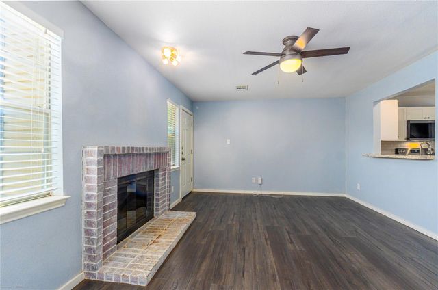1845 River Crossing CIR C, Austin, TX 78741