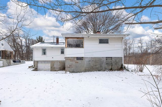 1111 BARTLETT Road, Harborcreek, PA 16421