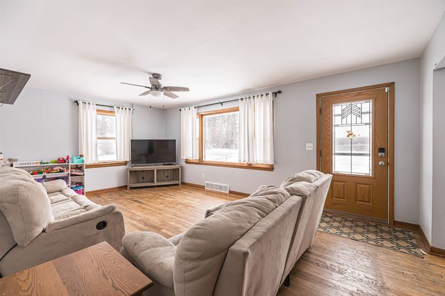 1111 BARTLETT Road, Harborcreek, PA 16421