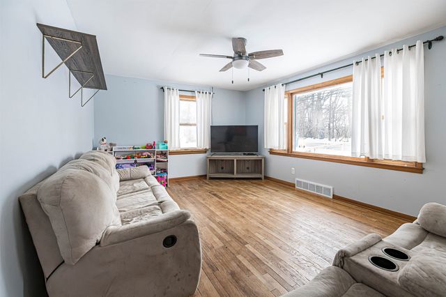 1111 BARTLETT Road, Harborcreek, PA 16421