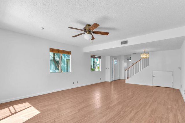 6175 Riverwalk Lane 1, Jupiter, FL 33458