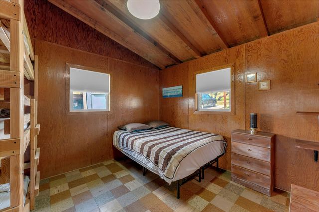 212 Baker LN, Burnet, TX 78611