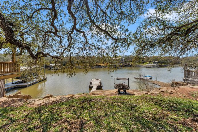 212 Baker LN, Burnet, TX 78611