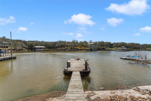 212 Baker LN, Burnet, TX 78611