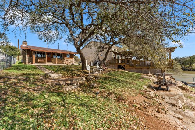 212 Baker LN, Burnet, TX 78611