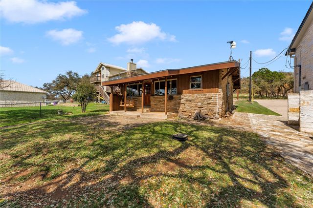 212 Baker LN, Burnet, TX 78611