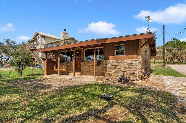 212 Baker LN, Burnet, TX 78611