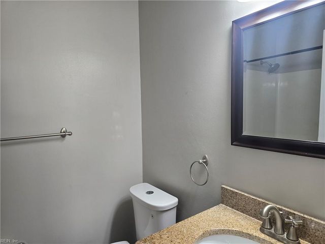 3924 Roebling LN, Virginia Beach, VA 23452
