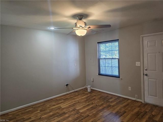 3924 Roebling LN, Virginia Beach, VA 23452