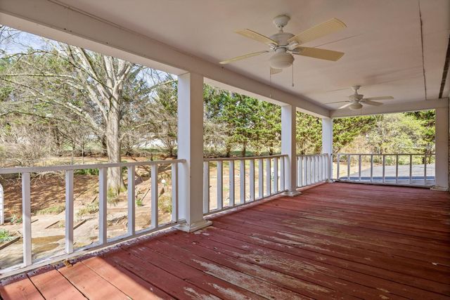 9113 Edgewater Road, Chattanooga, TN 37416