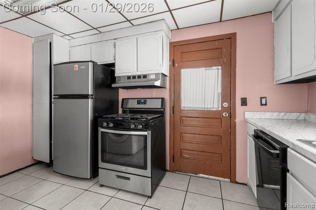 19238 Harlow Street, Melvindale, MI 48122