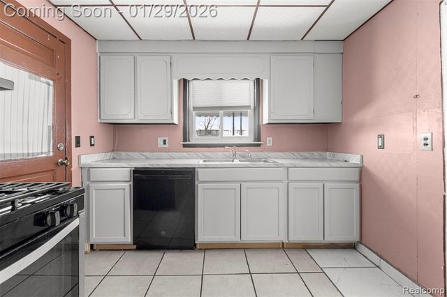 19238 Harlow Street, Melvindale, MI 48122