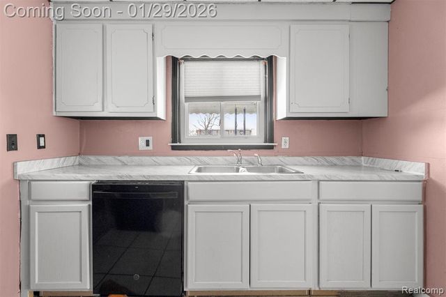 19238 Harlow Street, Melvindale, MI 48122