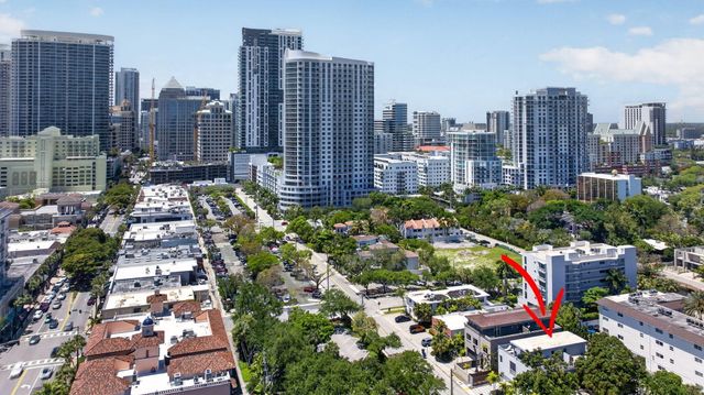 915 SE 2nd Court, Fort Lauderdale, FL 33301