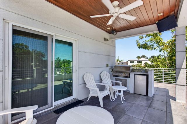 915 SE 2nd Court, Fort Lauderdale, FL 33301