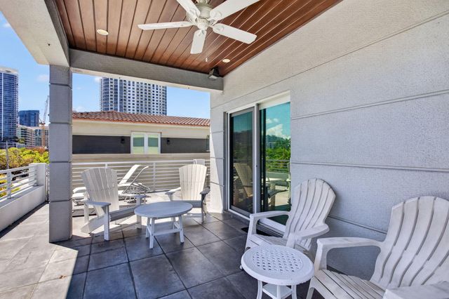 915 SE 2nd Court, Fort Lauderdale, FL 33301
