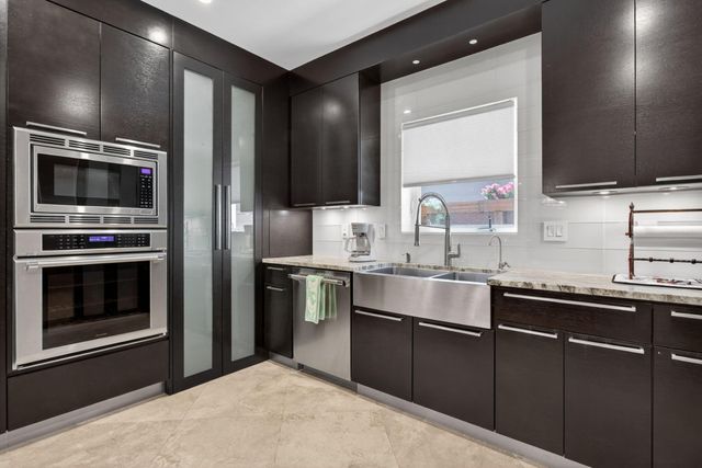 915 SE 2nd Court, Fort Lauderdale, FL 33301