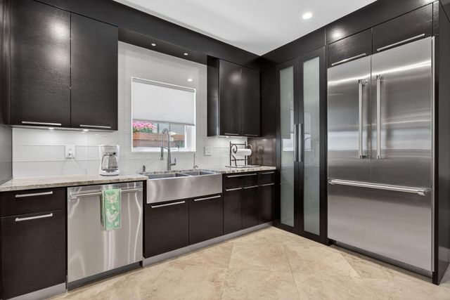 915 SE 2nd Court, Fort Lauderdale, FL 33301