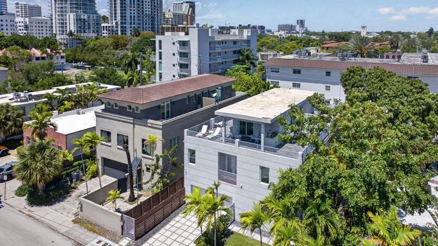 915 SE 2nd Court, Fort Lauderdale, FL 33301