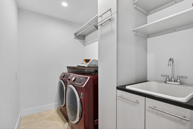 915 SE 2nd Court, Fort Lauderdale, FL 33301