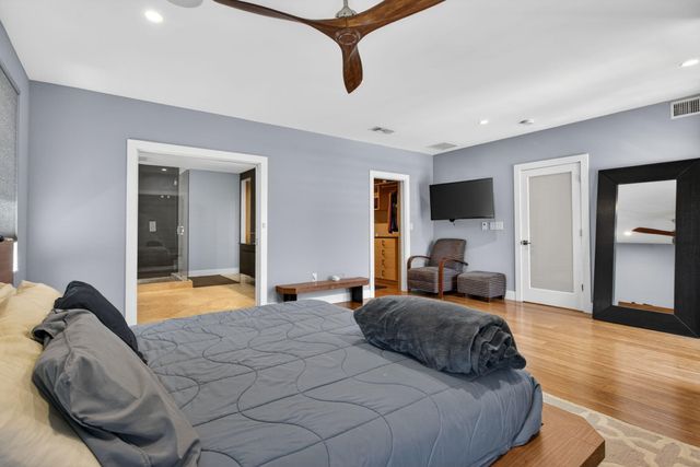 915 SE 2nd Court, Fort Lauderdale, FL 33301