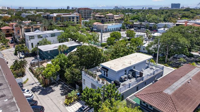 915 SE 2nd Court, Fort Lauderdale, FL 33301