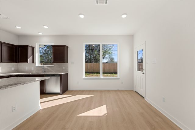 119 Adaline Bend, Mcgregor, TX 76657