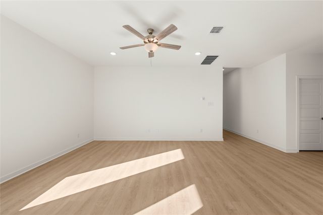 119 Adaline Bend, Mcgregor, TX 76657