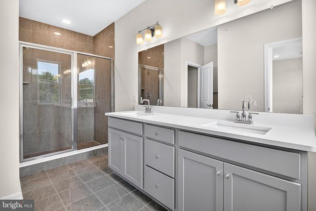 1103 GREENWICH DR, Princeton Junction, NJ 08550