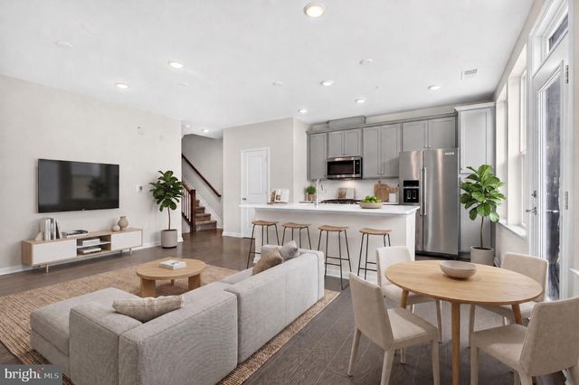 1103 GREENWICH DR, Princeton Junction, NJ 08550
