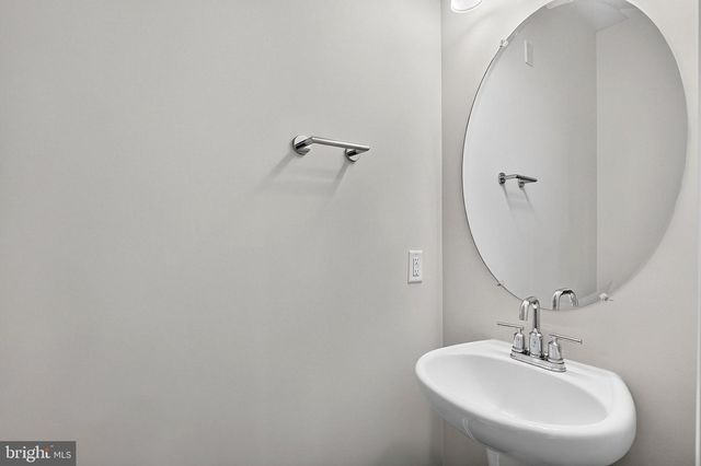 1103 GREENWICH DR, Princeton Junction, NJ 08550