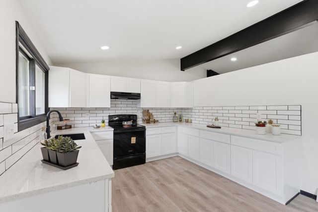 4052 N AUBURN, Bel Aire, KS 67220
