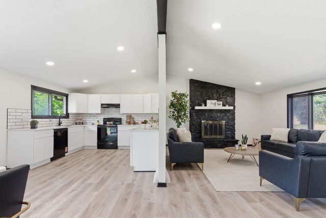 4052 N AUBURN, Bel Aire, KS 67220
