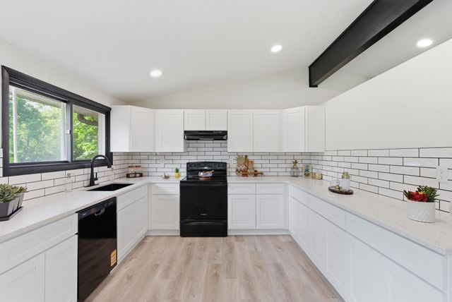 4052 N AUBURN, Bel Aire, KS 67220