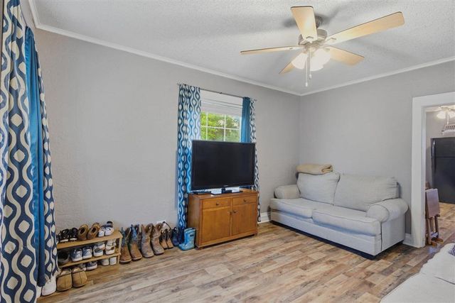 616 W Thomas Street, Sulphur, LA 70663