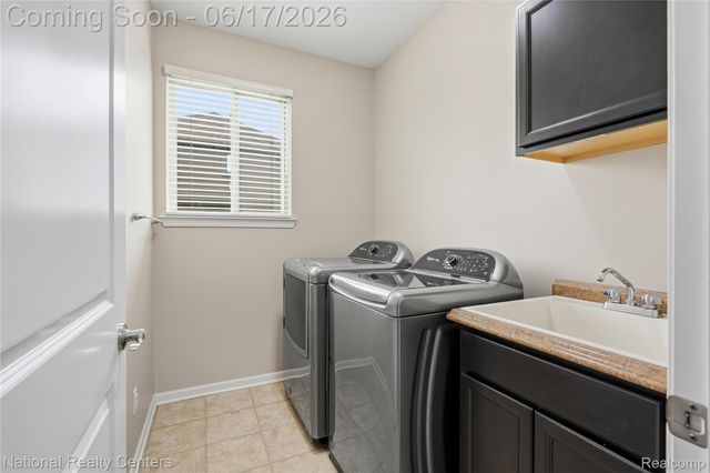 52347 Ferndale Drive, Lyon Charter Township, MI 48167