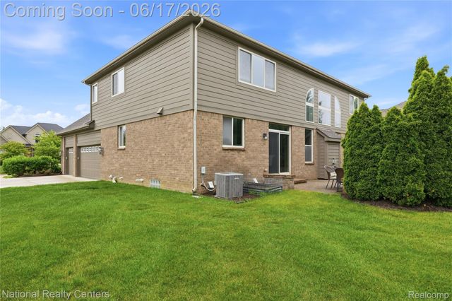 52347 Ferndale Drive, Lyon Charter Township, MI 48167