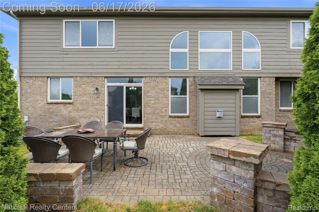 52347 Ferndale Drive, Lyon Charter Township, MI 48167