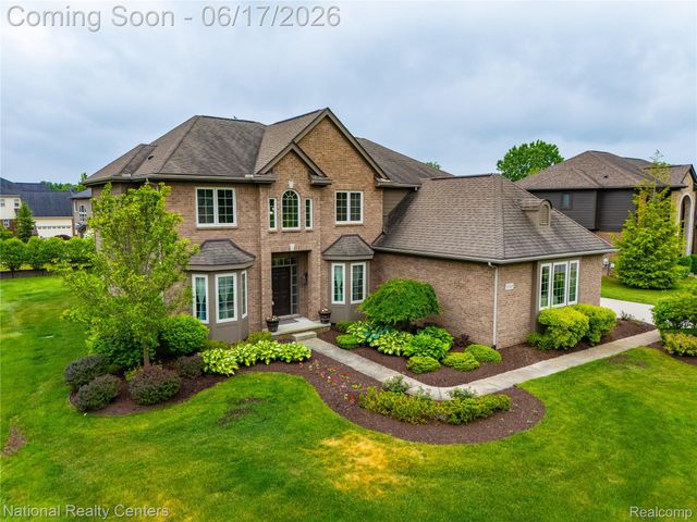 52347 Ferndale Drive, Lyon Charter Township, MI 48167