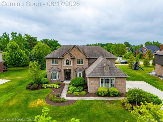 52347 Ferndale Drive, Lyon Charter Township, MI 48167