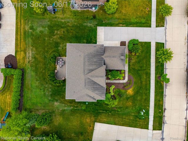 52347 Ferndale Drive, Lyon Charter Township, MI 48167