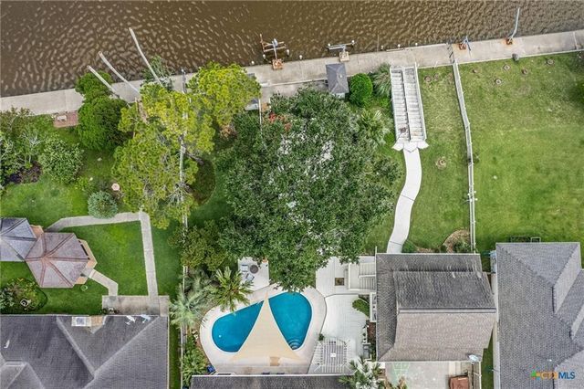 117 E Harbor Drive, Port Lavaca, TX 77979