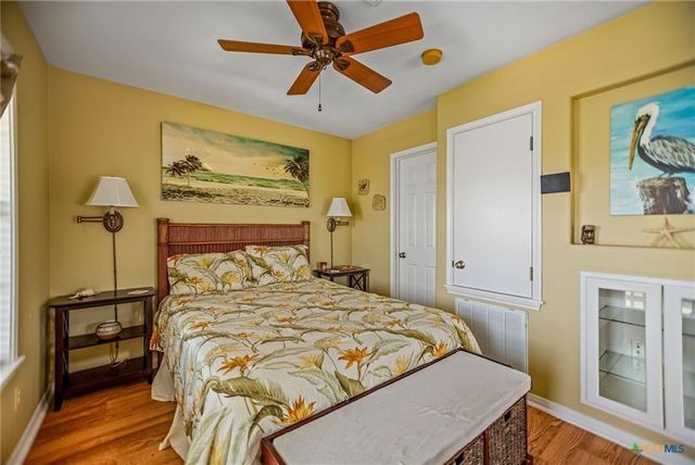 117 E Harbor Drive, Port Lavaca, TX 77979