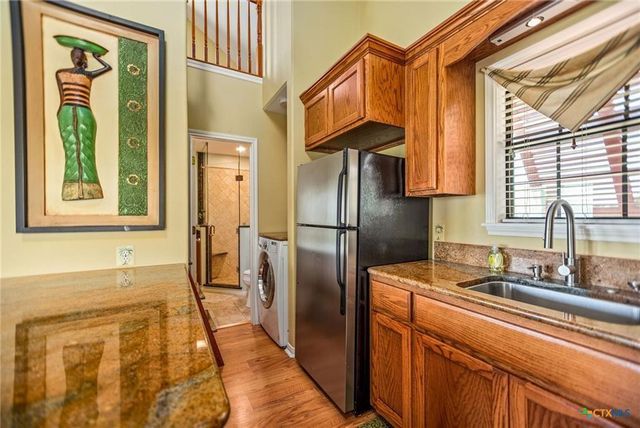 117 E Harbor Drive, Port Lavaca, TX 77979